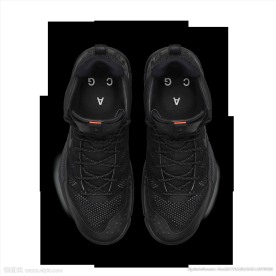 NIKE休闲运动鞋宣传广告