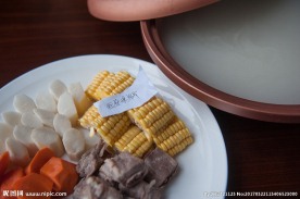 粗粮煨排骨