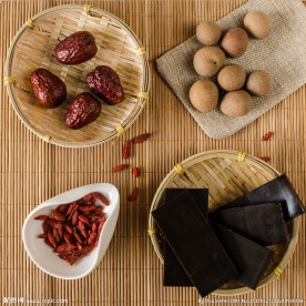 桂圆红枣枸杞阿胶