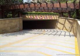 地下车库入口 坡道