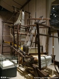 古代大型织布机