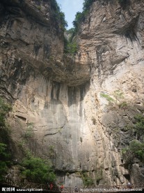 八泉峡