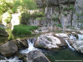 八泉峡