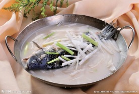 锅仔萝卜丝鲫鱼