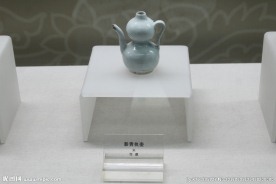 影青执壶