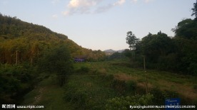 夕阳山谷