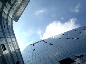 玻璃幕墙写字楼科技办公楼