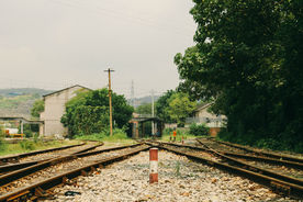 交错的铁路