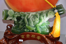 玉雕牡丹