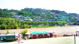 黄河沿岸