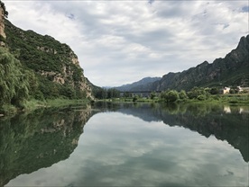 野三坡清泉山