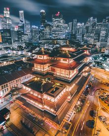 夜色下的宫殿建筑