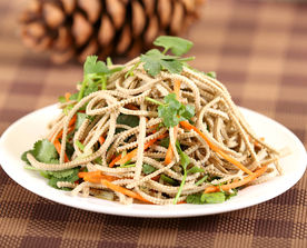凉拌豆腐丝