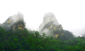 青山云雾自然风景