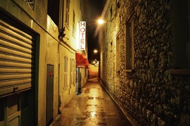 夜色下的街道