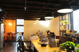 工业风办公室场景