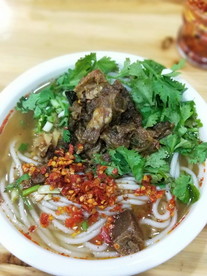 牛腩粉 米粉 牛腩