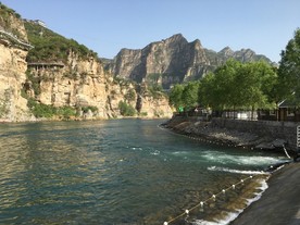河岸
