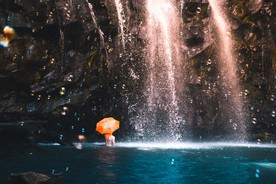 瀑布美景