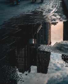 街道上的积水