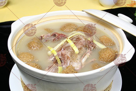 老鸭煲