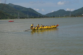 大海上的龙舟