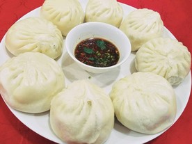 黄萝卜大肉包子