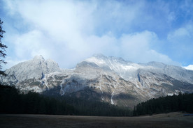 玉龙雪山 云杉坪 天空