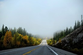 空荡荡的道路