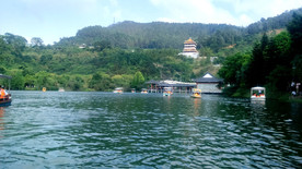 平静水面