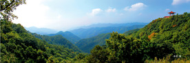 蓝天下的大山风景