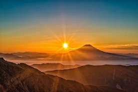太阳 富士山  山