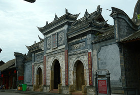 行于四川崇州（元通古镇）