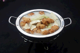 锅仔豆腐丸子 白菜豆腐炖丸子