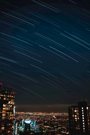夜空中的流星雨