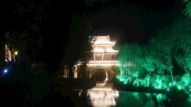 西部长青德明古镇夜景