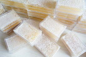 云南满泽蜂巢蜜野生百花蜜图片