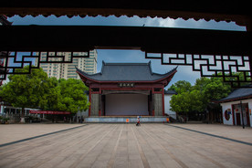 绳金塔风光