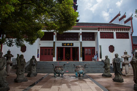 绳金塔风光