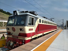 电力机车