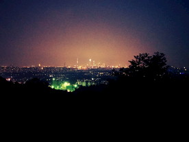 趋光广州夜景