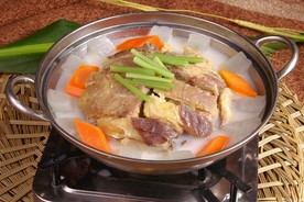 锅仔炖牛腩