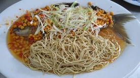 腊八豆蒸半条鱼