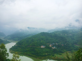 山丘