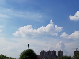蓝天