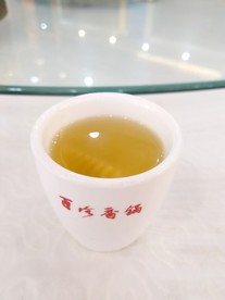 杯中的茶水