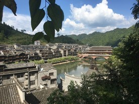 凤凰古城