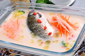 萝卜丝煮鲫鱼