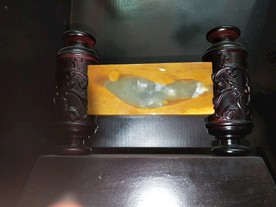黄龙玉 玉摆