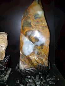 黄龙玉 玉摆